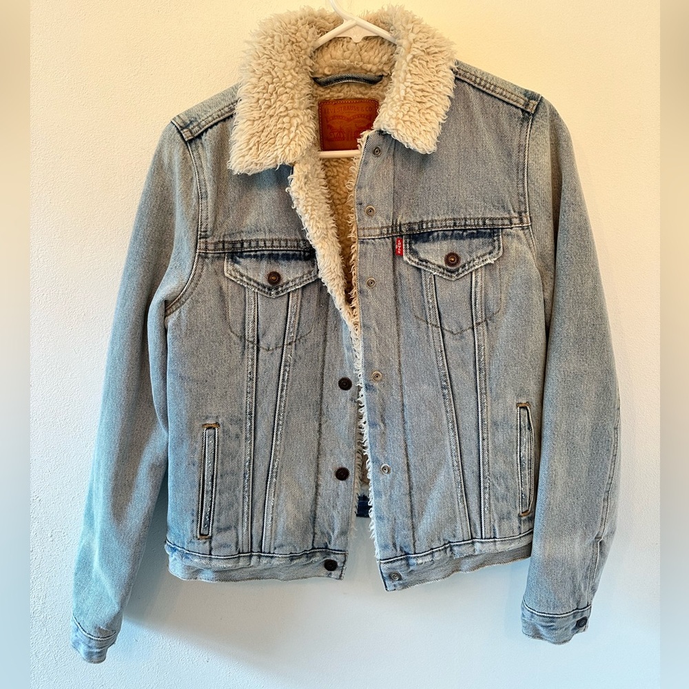 Levi’s Vintage Sherpa Lined Denim Trucker Jacket - Women’s Small